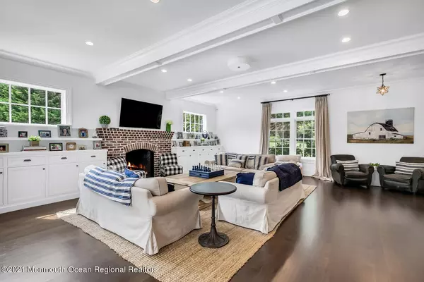 Rumson, NJ 07760,7 Sheraton Lane