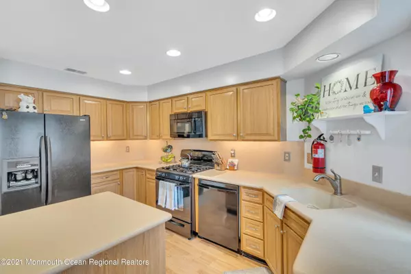 Toms River, NJ 08753,155 Impatiens Court