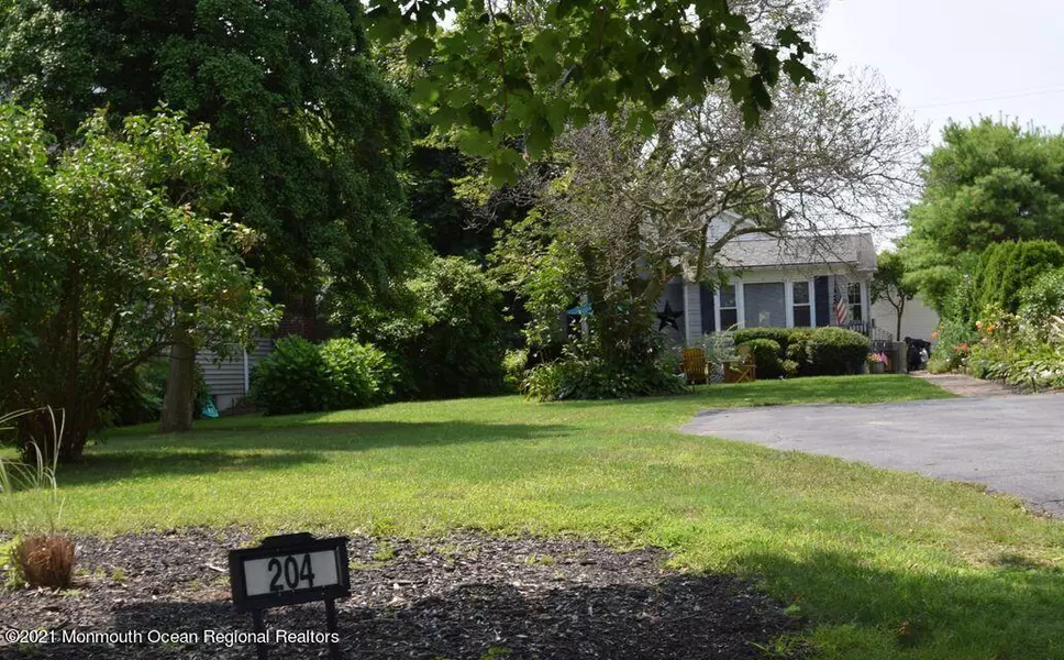 204 Beacon Boulevard, Sea Girt, NJ 08750