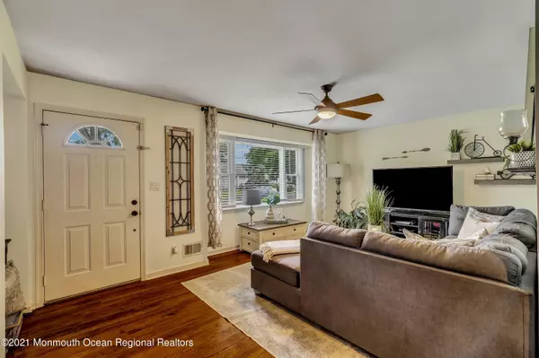 Eatontown, NJ 07724,33 Kremer Avenue