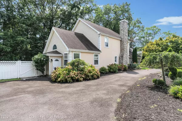 Eatontown, NJ 07724,450 Wall Street