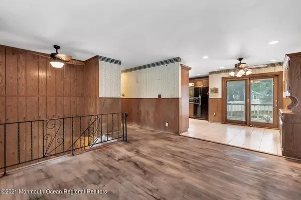 Toms River, NJ 08753,570 Fountain Drive