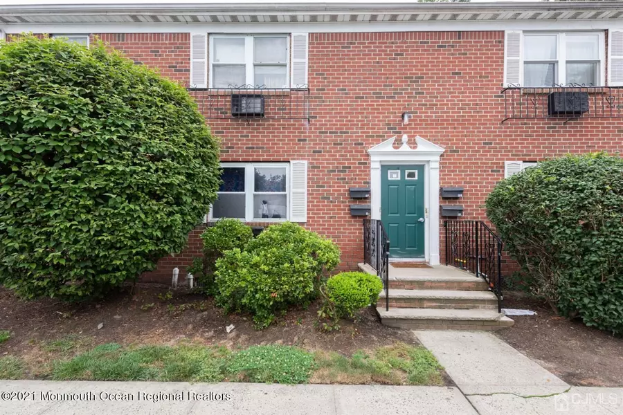 289 Main Street #10K, Spotswood, NJ 08884
