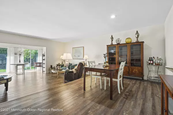 Tinton Falls, NJ 07724,28 Secretariat Court