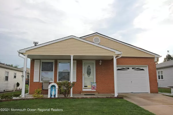 3 Panama Court, Toms River, NJ 08757