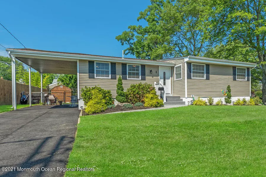 1 Fleetwood Drive, Hazlet, NJ 07730