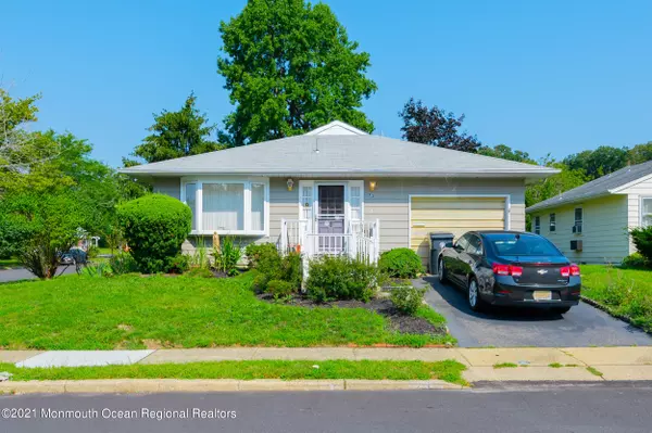 73 Sunflower Lane, Toms River, NJ 08755