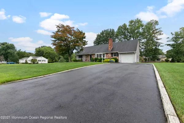 Robbinsville, NJ 08691,17 Winterset Drive