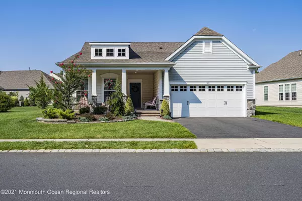120 W Renaissance Boulevard, Farmingdale, NJ 07727