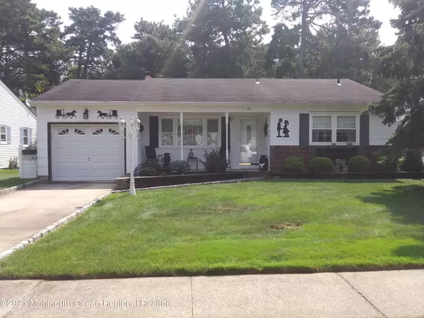 66 Millbrook Drive, Toms River, NJ 08757