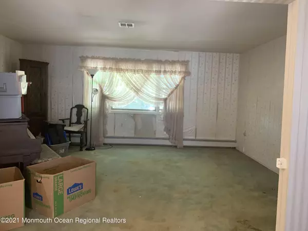 Toms River, NJ 08757,3 Mocorito Way