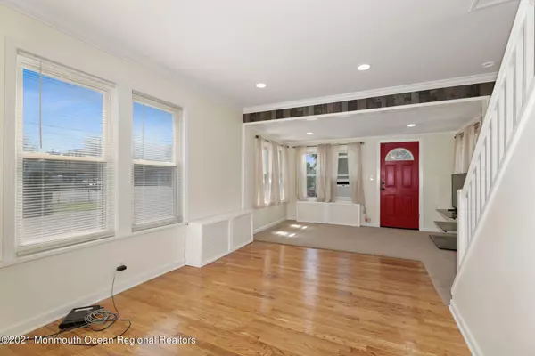 Keyport, NJ 07735,51 Perry Street