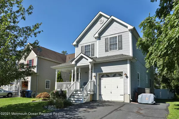 Belford, NJ 07718,270 East Road