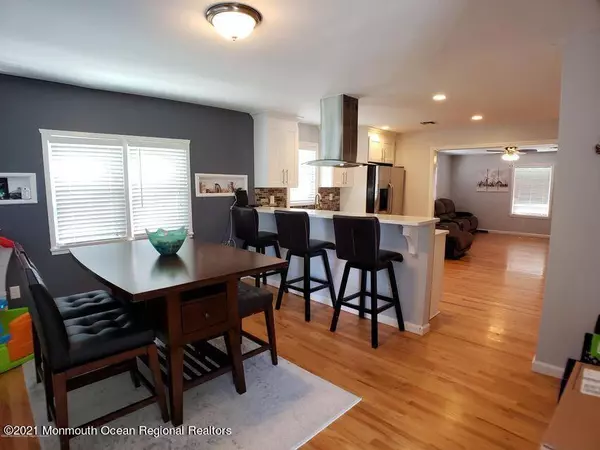 Keyport, NJ 07735,329 Elmwood Drive