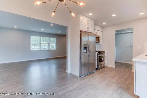 Lanoka Harbor, NJ 08734,426 Chestnut Drive