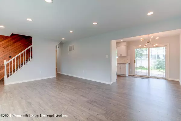 Lanoka Harbor, NJ 08734,426 Chestnut Drive