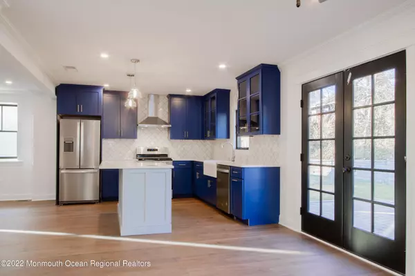 Atlantic Highlands, NJ 07716,64 E Washington Avenue