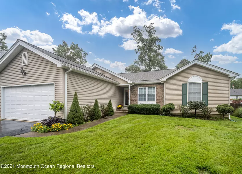 112 Gunwale Road, Stafford, NJ 08050