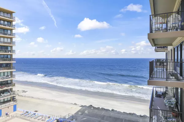 Monmouth Beach, NJ 07750,45 Ocean Avenue #7L