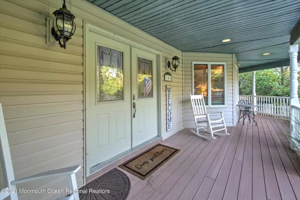 Lanoka Harbor, NJ 08734,740 Oxford Road