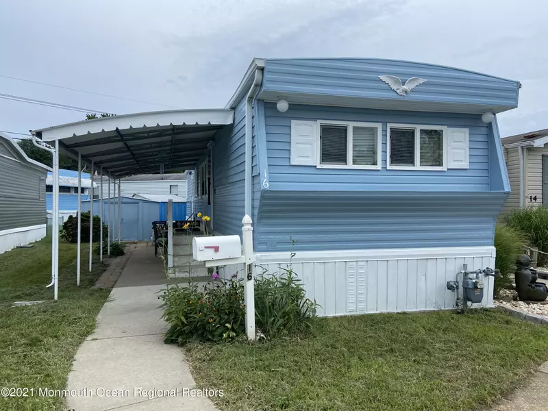 16 Locust Grv Grove, Hazlet, NJ 07730