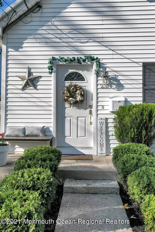 North Middletown, NJ 07748,231 Walling Place