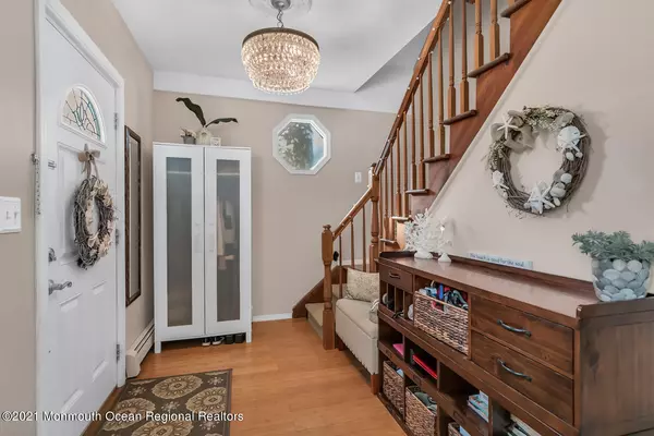 North Middletown, NJ 07748,231 Walling Place