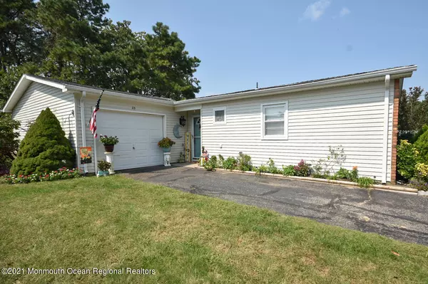 Brick, NJ 08723,23 Bow Drive