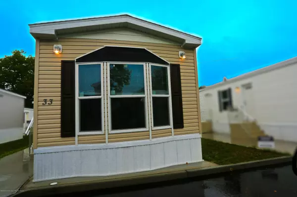 33 Monique Circle #3121 Highway 35, Hazlet, NJ 07730