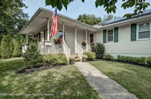 Little Silver, NJ 07739,85 Birch Avenue