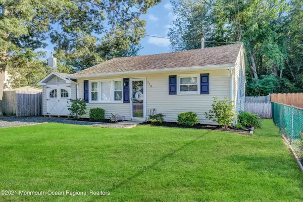 Lanoka Harbor, NJ 08734,115 Cedar Drive