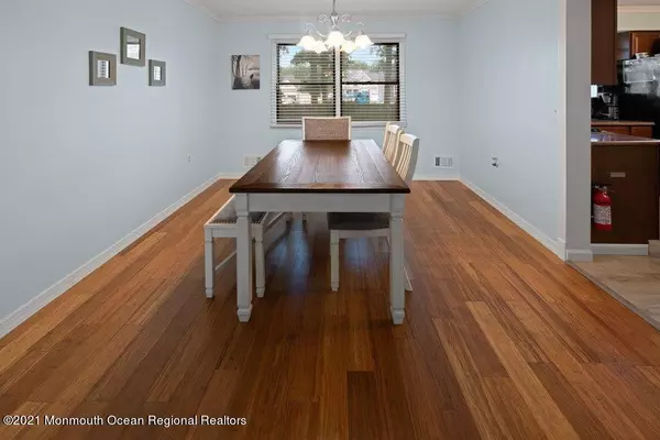 Lanoka Harbor, NJ 08734,82 Haines Street