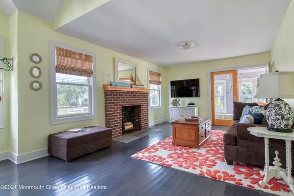 Point Pleasant Beach, NJ 08742,217 Baltimore Avenue