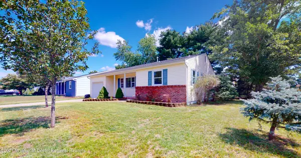 Toms River, NJ 08757,37 Pembroke Lane