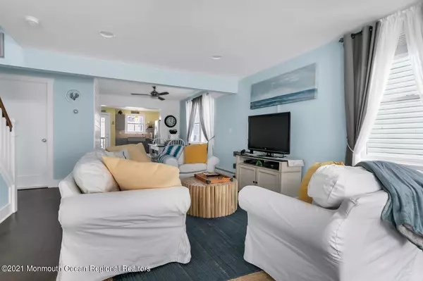 Sea Bright, NJ 07760,11 Beach Street