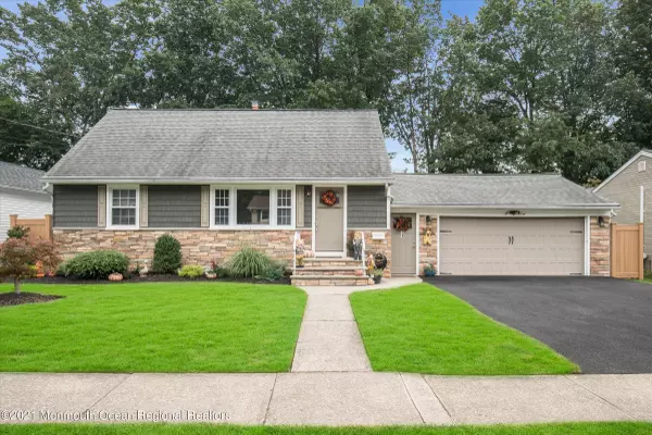 71 Sutton Avenue, Totowa, NJ 07512