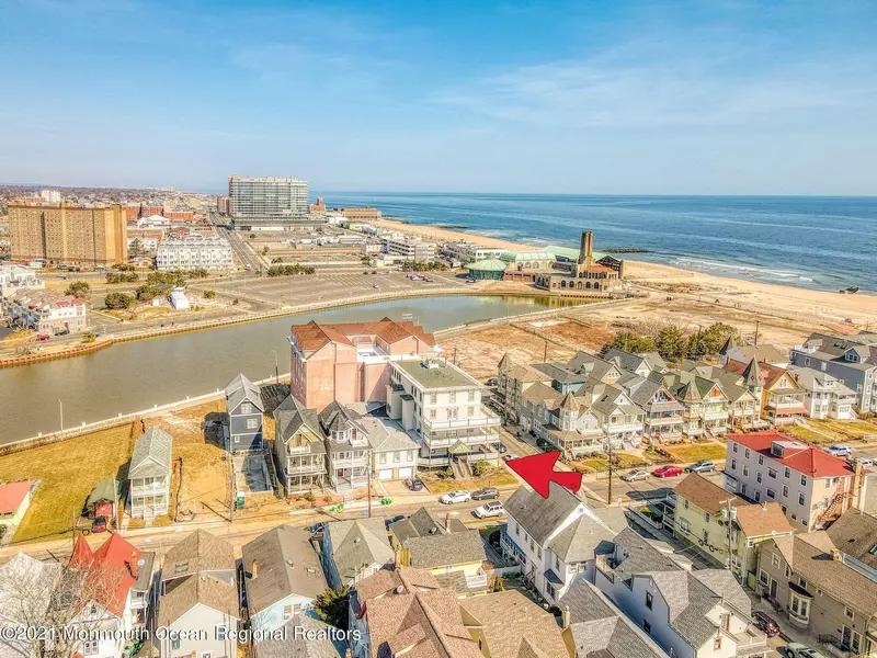 17 Seaview Avenue #8, Ocean Grove, NJ 07756