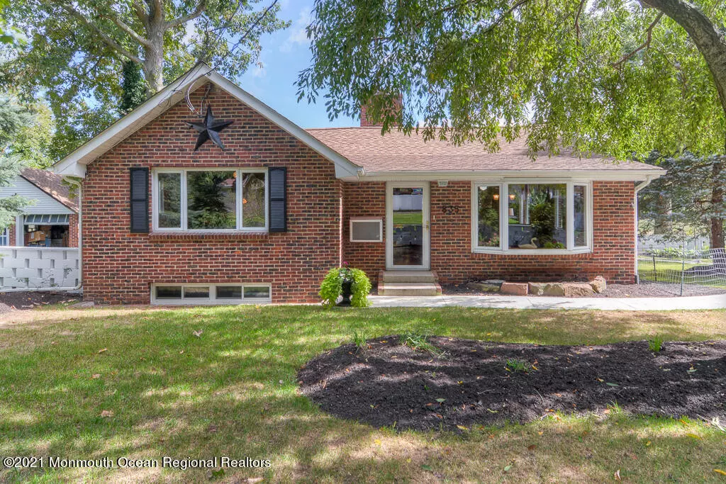 Keyport, NJ 07735,835 Arbordale Drive