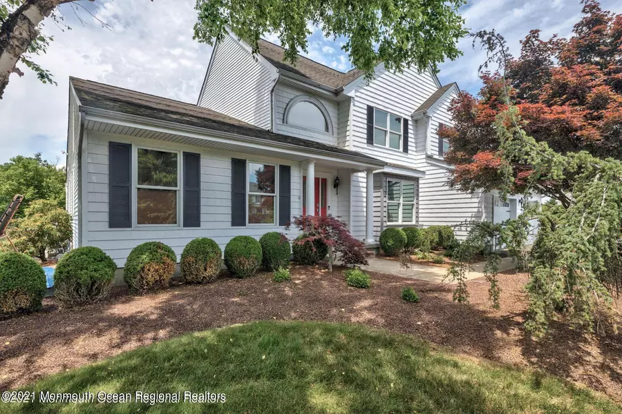 8 Hampton Hollow Drive, Perrineville, NJ 08535