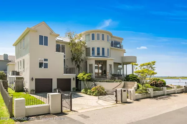 1 Island View Way, Sea Bright, NJ 07760