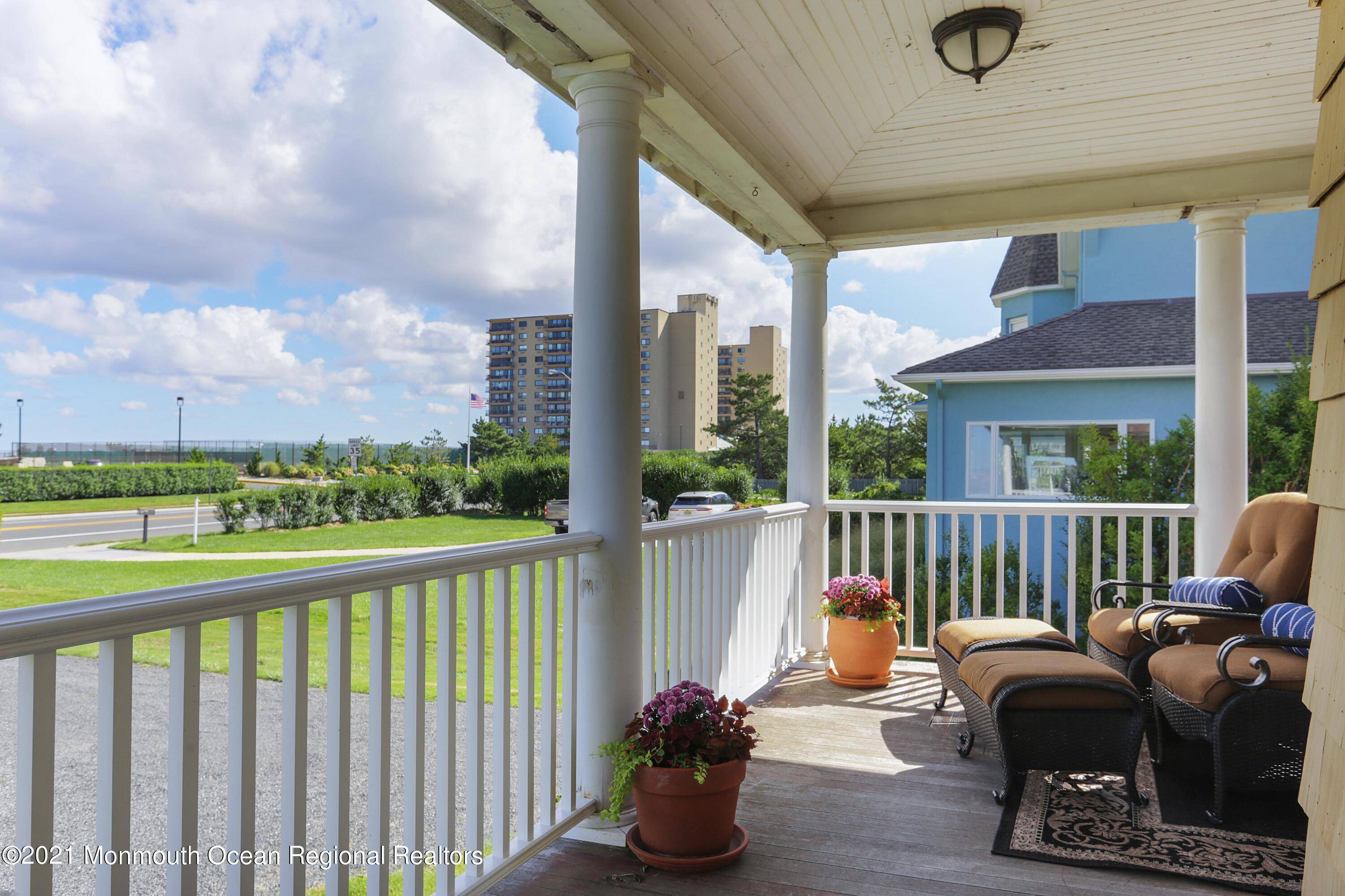Monmouth Beach, NJ 07750,54 Ocean Avenue