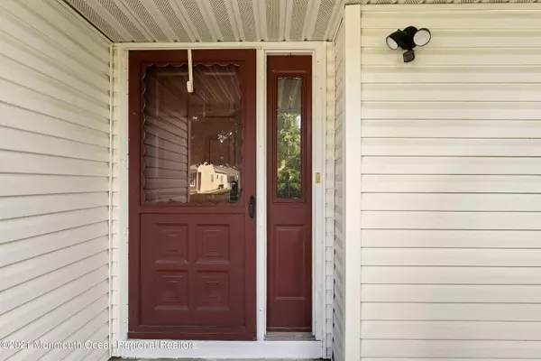Toms River, NJ 08757,5 Manitoba Court