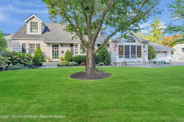 Sea Girt, NJ 08750,711 New York Boulevard