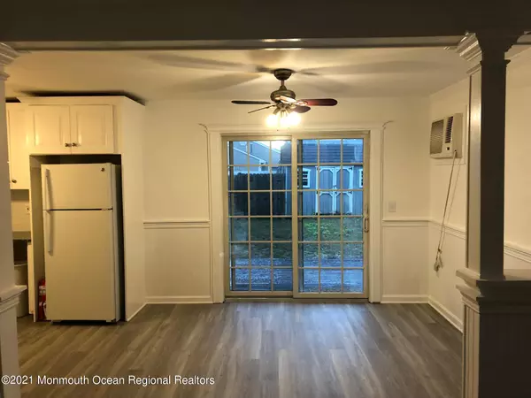 Lanoka Harbor, NJ 08734,745 Birch Road