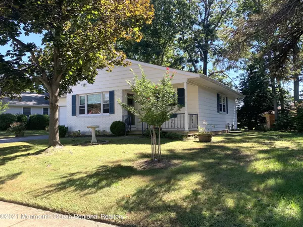 Toms River, NJ 08755,90 Columbine Circle