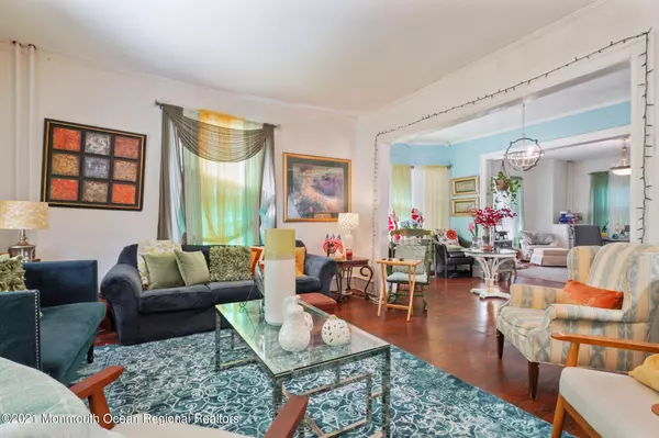 Trenton, NJ 08618,25 Atterbury Avenue