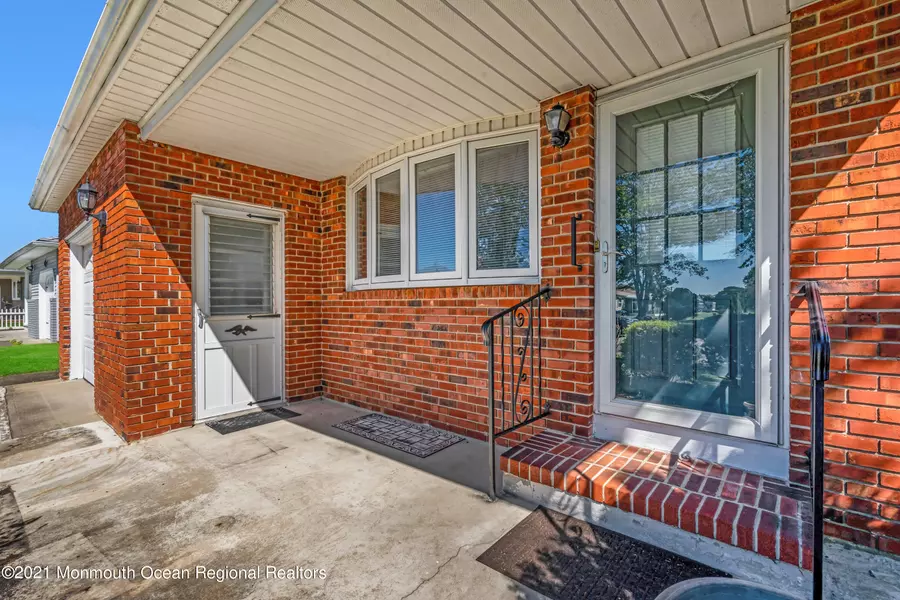 198 Harrington Drive N, Toms River, NJ 08757