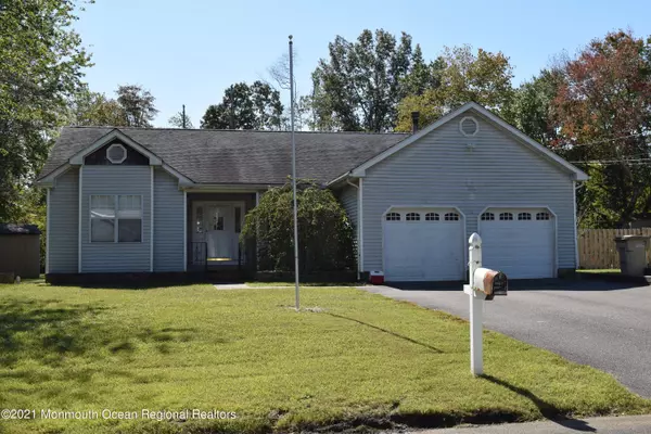 Bayville, NJ 08721,34 Jeanette Street