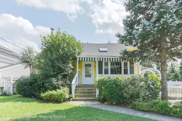 Little Silver, NJ 07739,43 Rumson Place