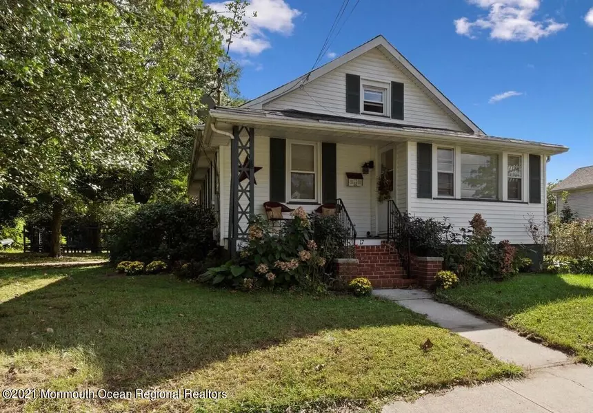 17 Magnolia Avenue, Plumsted, NJ 08533